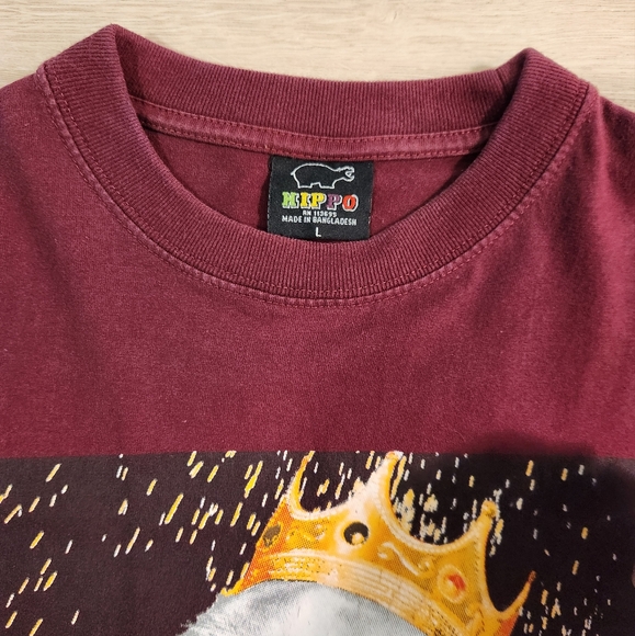 Burgundy Tshirt - Picture 3 of 4